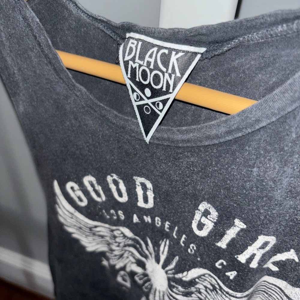 Black moon Black Graphic Tank Top - Picture 2 of 4